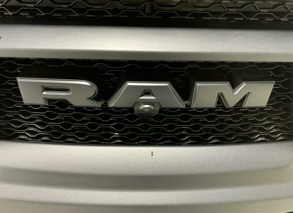 RAM 1500 Crew Cab eTorque 5.7 AT (395 л.с.) 4WD