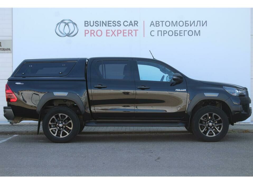Toyota Hilux 2.8d AT (200 л.с.) 4WD