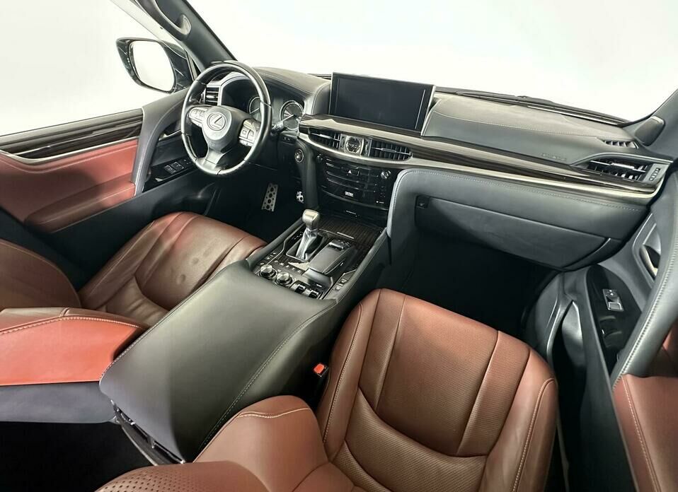 Lexus LX 570 5.7 AT (367 л.с.) 4WD
