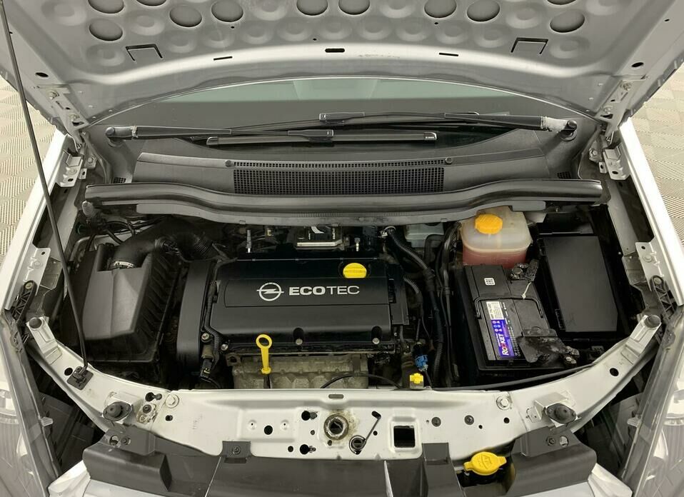 Opel Zafira 1.8 AMT (140 л.с.)